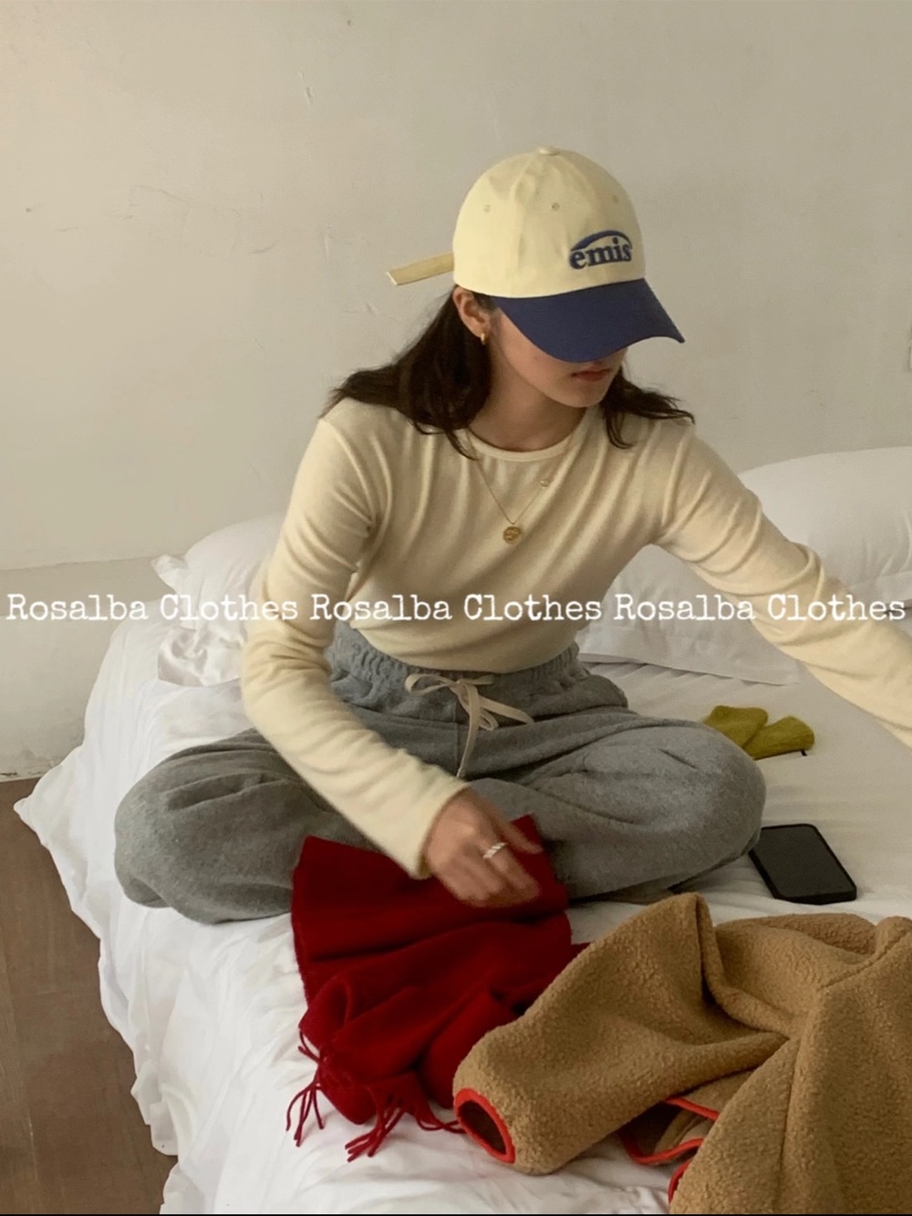 Korean EMIS Two-Tone Baseball Cap in Cream and Blue